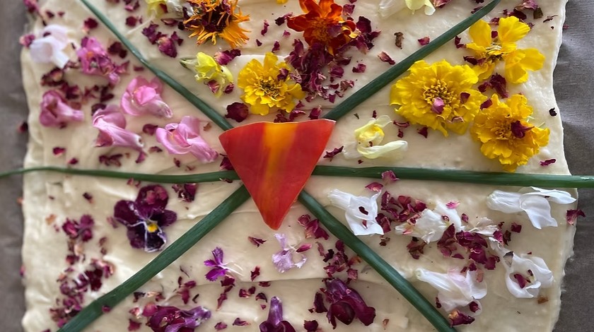 Bizzarre Triangle Design Focaccia