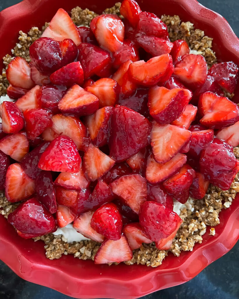 strawberry pretzel pie