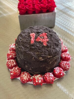 Chocolate Covered Oreos: A Simple No Bake Treat Everyone Loves